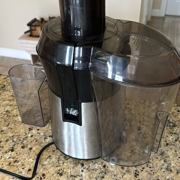 Hamilton Beach Juicer 1 Speed Big Mouth Juice Extractor in Black Stainless Steel - Picture 7 of 8